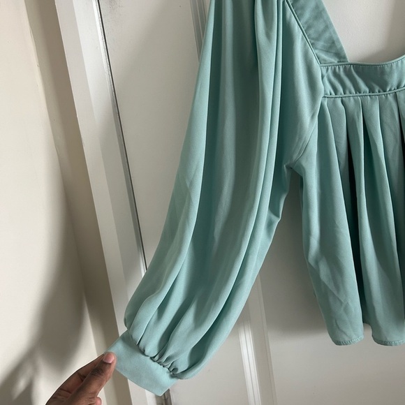 ASOS DESIGN Square Neck Top With Blouson Sleeve in Sage - Picture 4 of 8